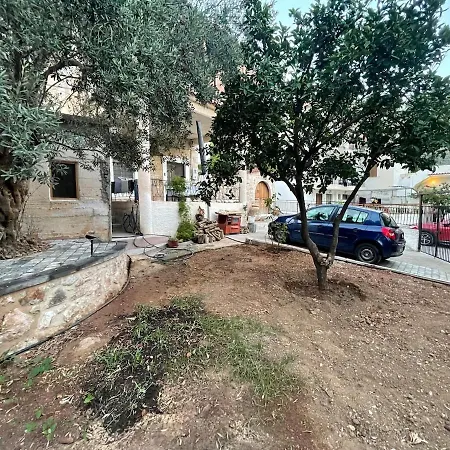 Το σπίτι του Καντήλα * Λεωνίδιο